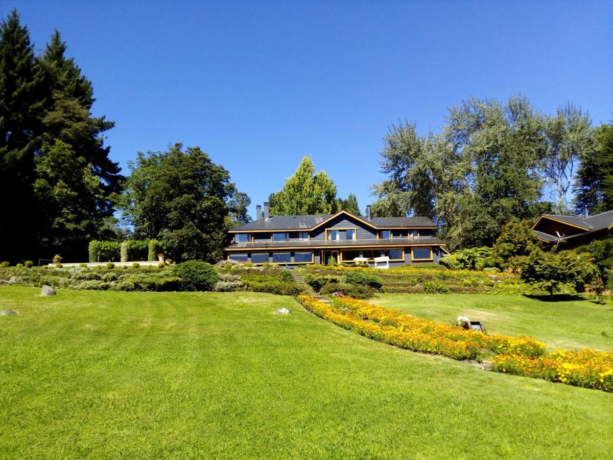 Hotel Y Cabanas El Parque Villarrica Exterior photo